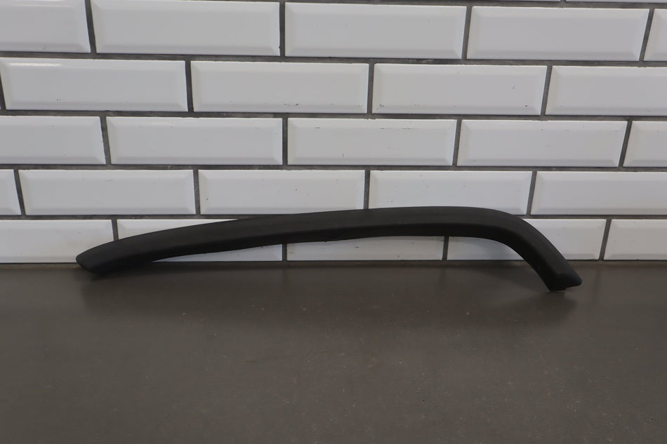 2003-2009 Hummer H2- Right Front Hood Flare Moulding 15200467