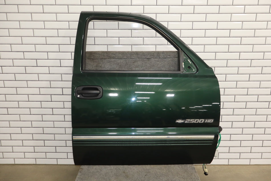 99-07 Chevy GMC Truck SUV GMT800 Right Front Door Forest Green 47