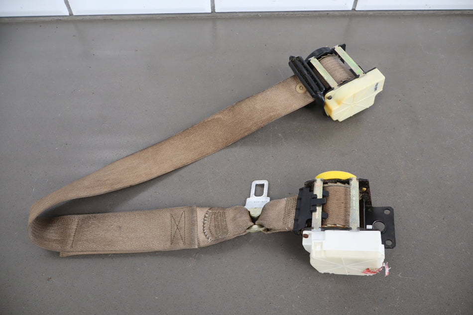 2000-2002 Chevrolet Corvette C5 Left Driver Seat Belt | Black