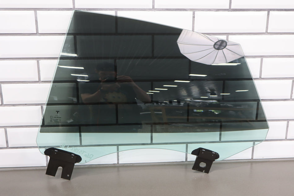2016 Tesla S- Left Rear Door Window