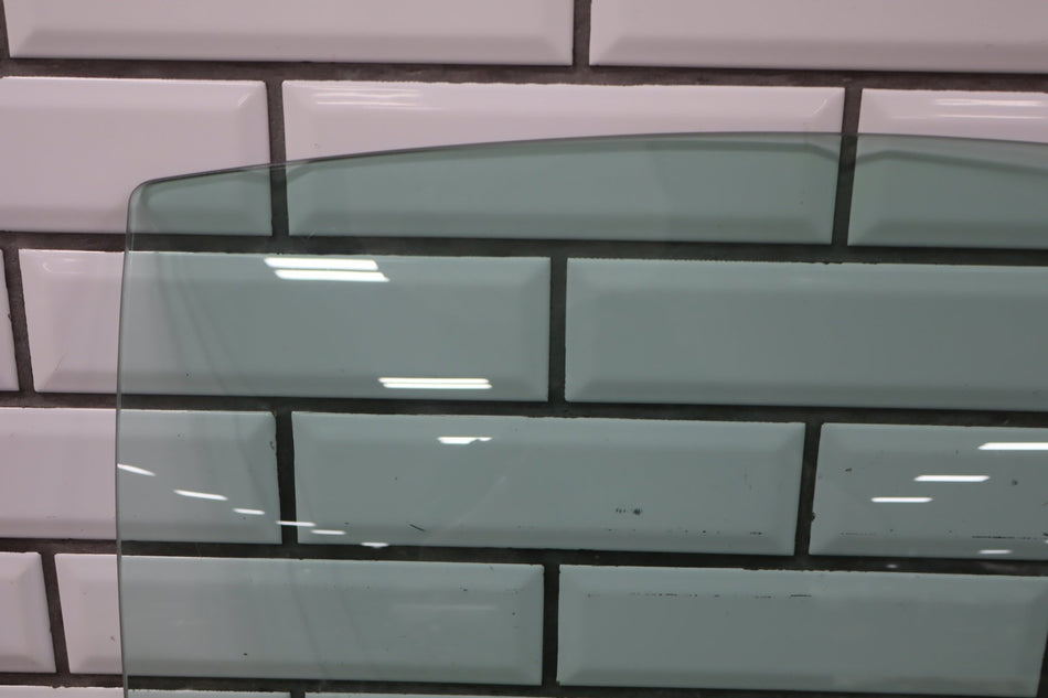 1997-2004 Chevrolet Corvette C5 Right Psssenger Door Window 10403189