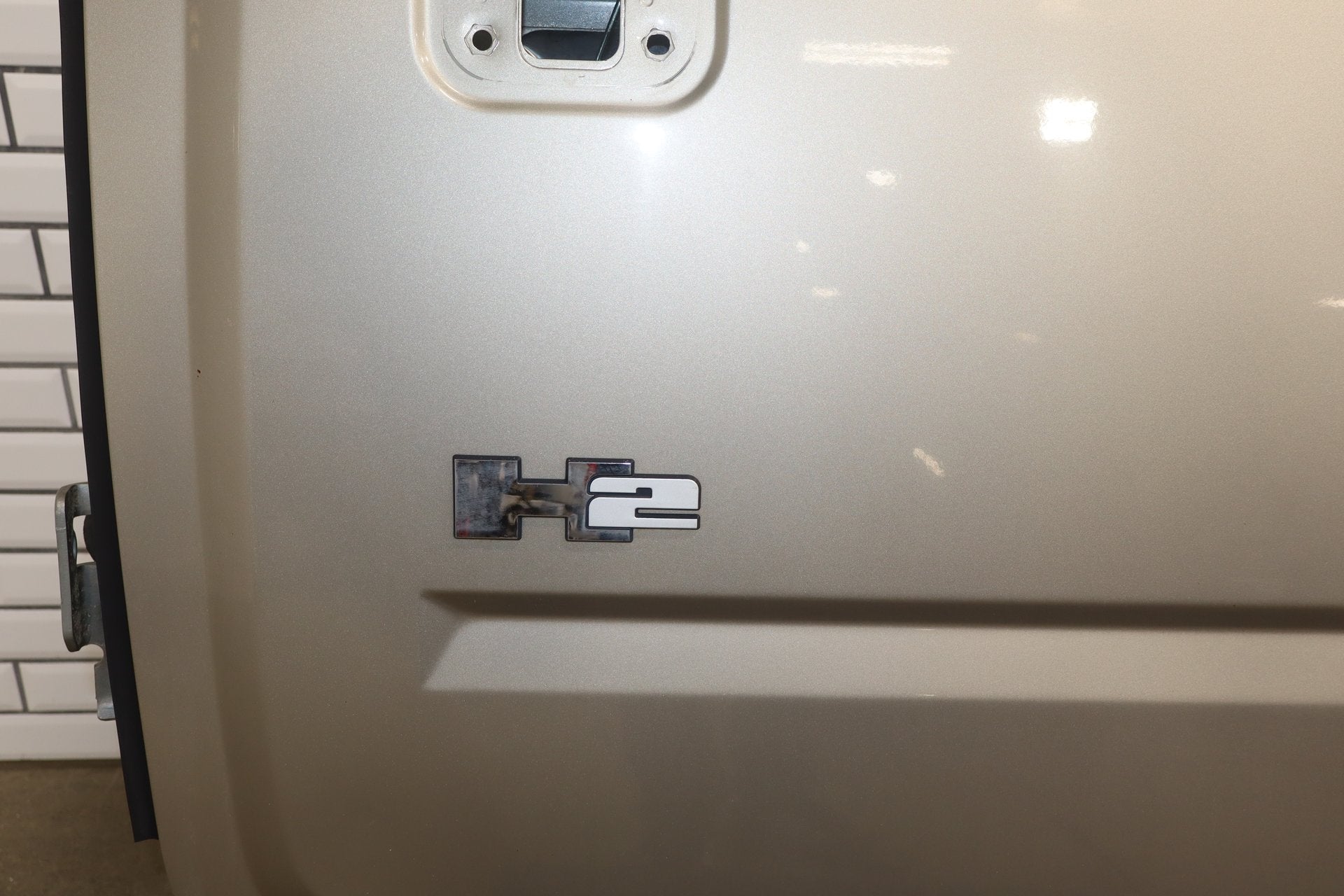 2003-2009 Hummer H2 Left Front Door Pewter 11 – J & J Auto Wrecking