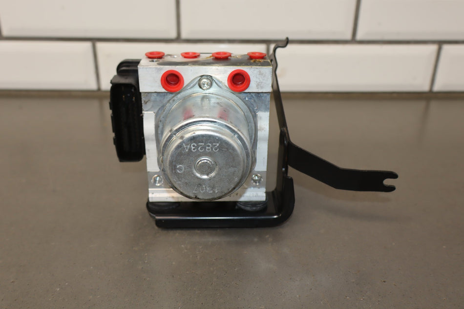 2011 Honda Fit- ABS Brake Unit