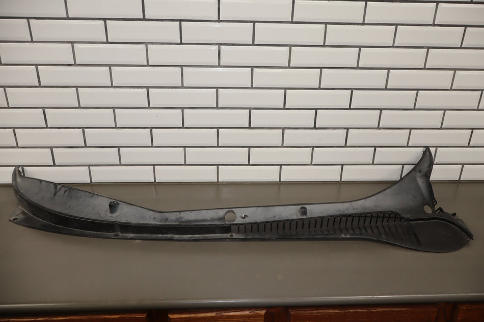 1997-2004 Chevrolet Corvette C5 Cowl Vent Panel 10446063