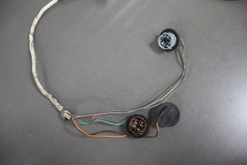 2003-2007 Hummer H2 - RH Passenger Taillight Wiring Harness 12335953