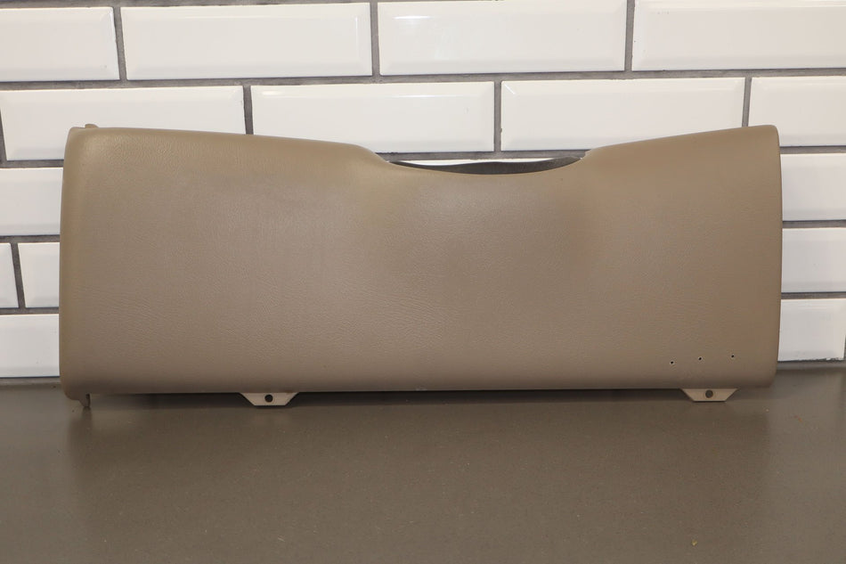 99-02 Chevy Silveardo GMT800 Driver Knee Bolster / Panel (Neutral 522)
