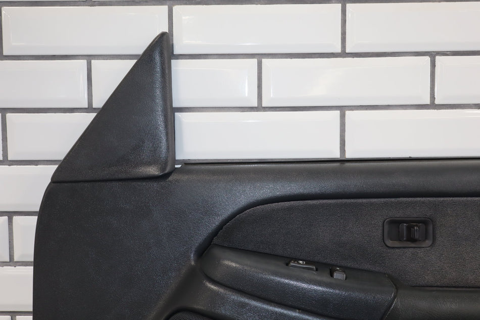 2001 Chevrolet Silverado 1500 Right Front Door Trim Panel Graphite 122