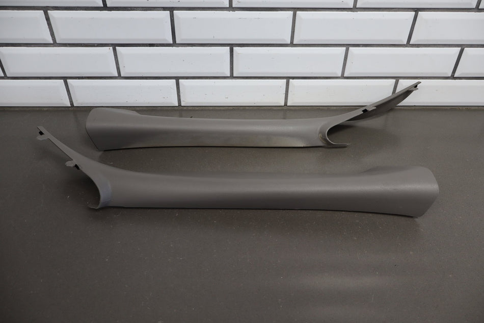 99-07 Chevy GMC Silverado Sierra SUV GMT800 A Pillar Trims Medium Gray