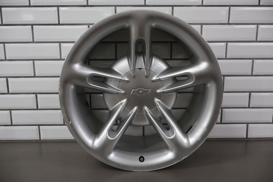 2004 Chevrolet SSR Wheel OEM