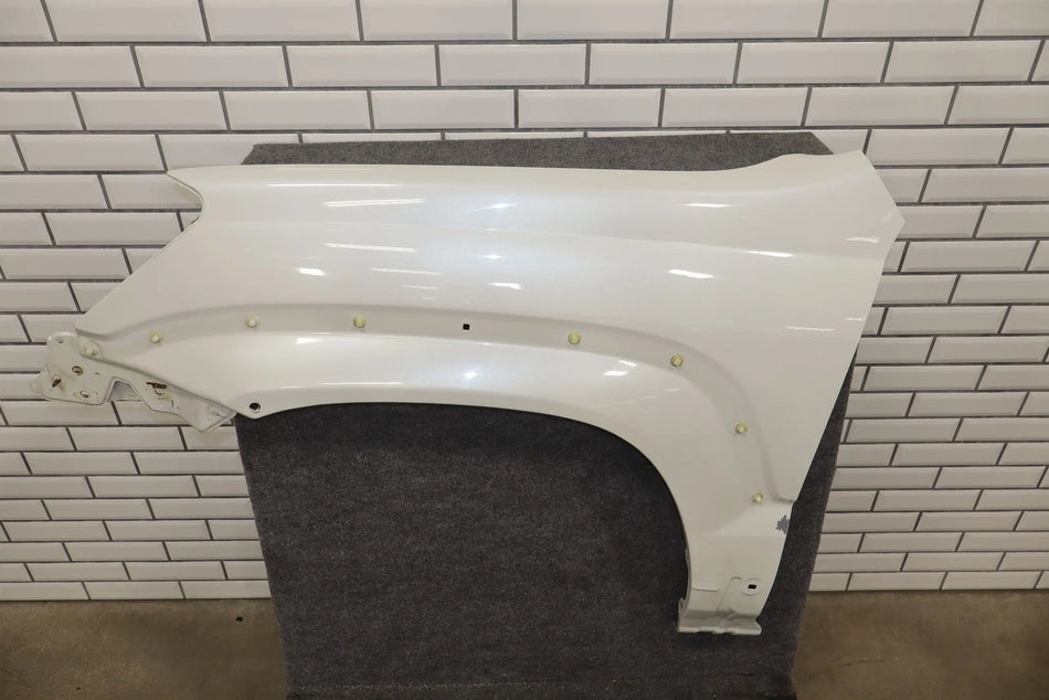 2004 Lexus GX470 Left Fender
