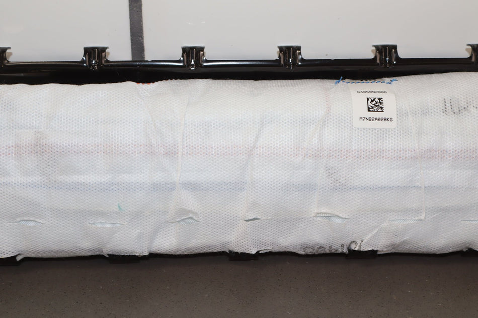 2021 Tesla Model S- Right Knee Airbag