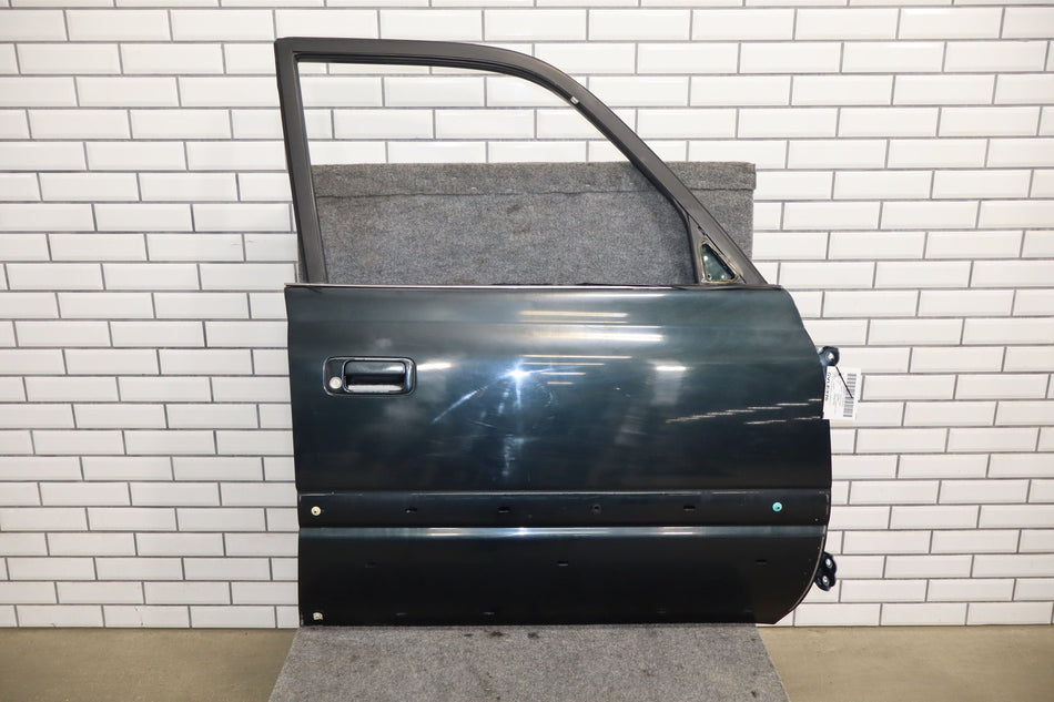 1996-1997 Lexus LX450 Right Front Door 6700160360