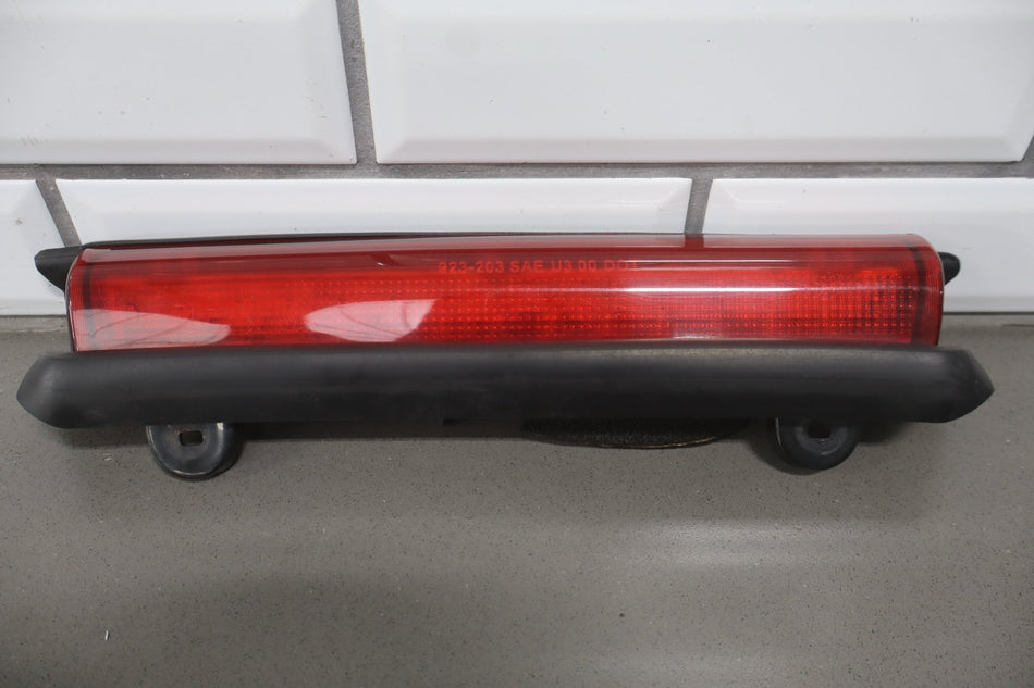2003 GMC Yukon 3rd Brake Light OEM