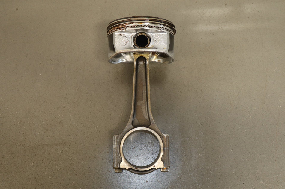 05-10 Dodge Charger SRT8 6.1 ESF Piston w/ Connecting Rod