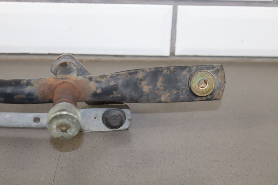 2003 Hummer H2- Wiper Linkage