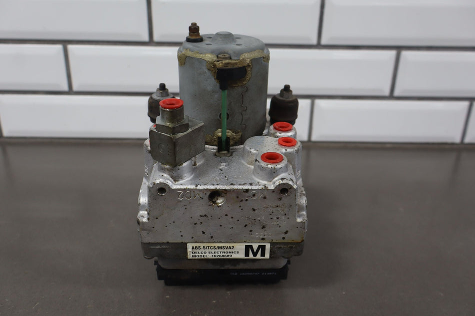 1998 Chevrolet Corvette C5 ABS Pump And Module