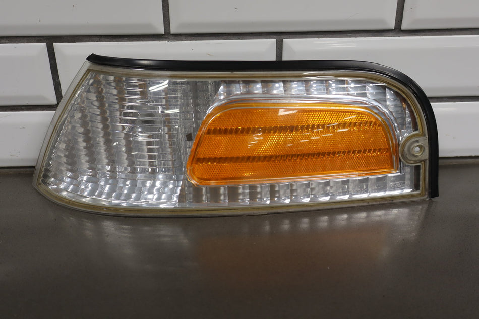 2003-2011 Ford Crown Victoria LX Headlight Set