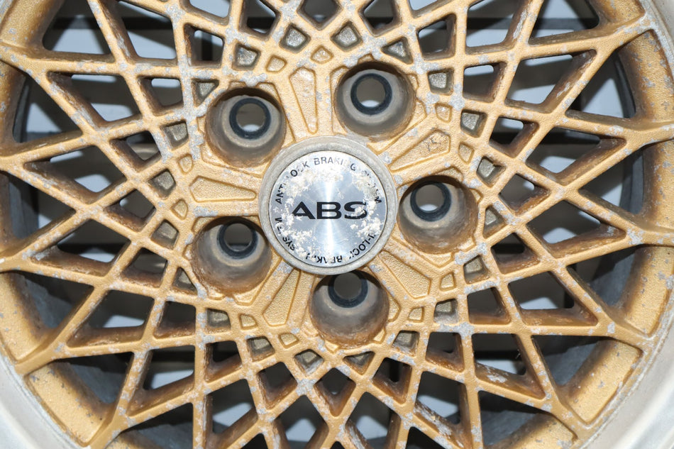 89-96 Pontiac Grand Prix 16x8 Mesh Alloy Wheel RH Front