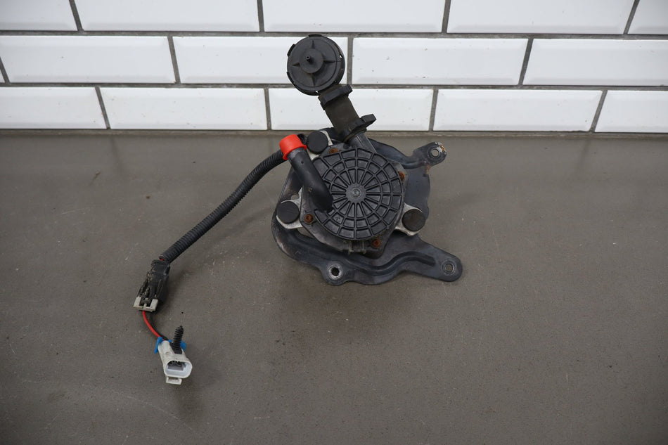 2000-2004 Chevrolet Corvette C5 LS1 LS6 Air Smog Pump