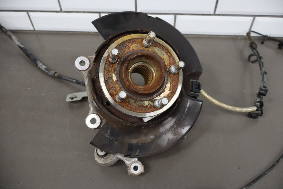 2015-23 Challenger Hellcat LH Rear Spindle Knuckle Hub ABS