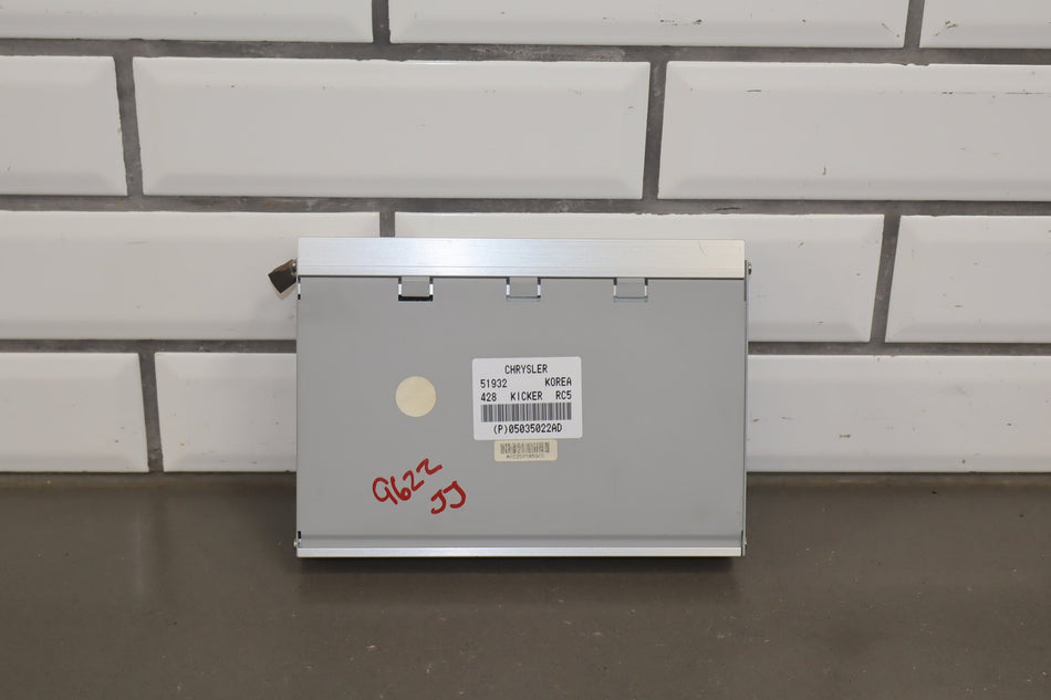 2008-2010 Dodge Challenger Radio Amplifier 05035022ad OEM