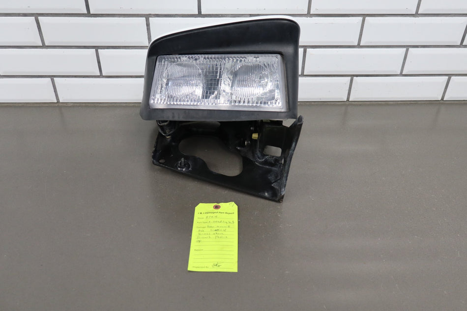 1997-2004 Chevrolet Corvette C5 5.7L Right Headlamp Assembly 16526232