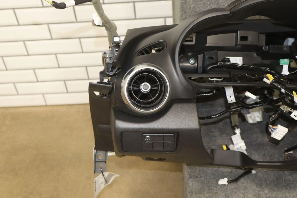 2019 Fiat 124 Spider- Dash Panel
