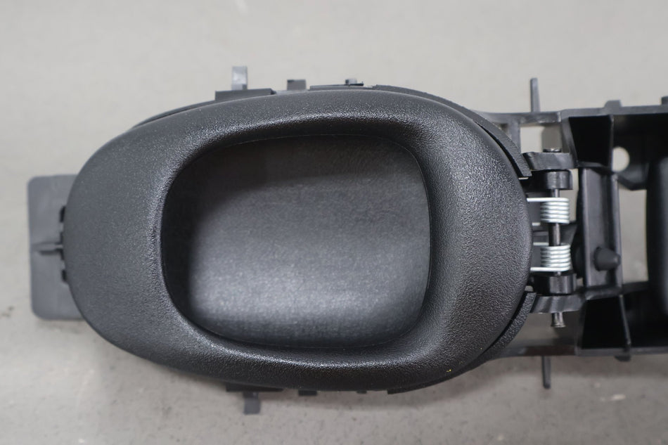 00-04 Chevrolet C5 Corvette Front Right Inner INSIDE DOOR HANDLE 998751