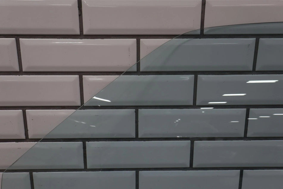 1985 Honda Prelude- FRONT DOOR GLASS/WINDOW