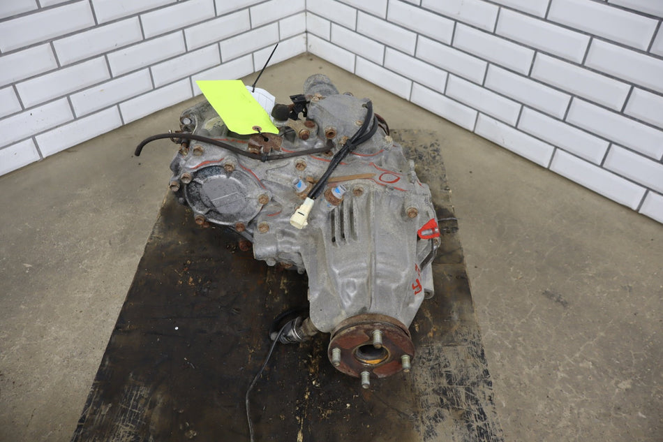 1995-1997 Toyota Land Cruiser Transfer Case 3613060790 OEM