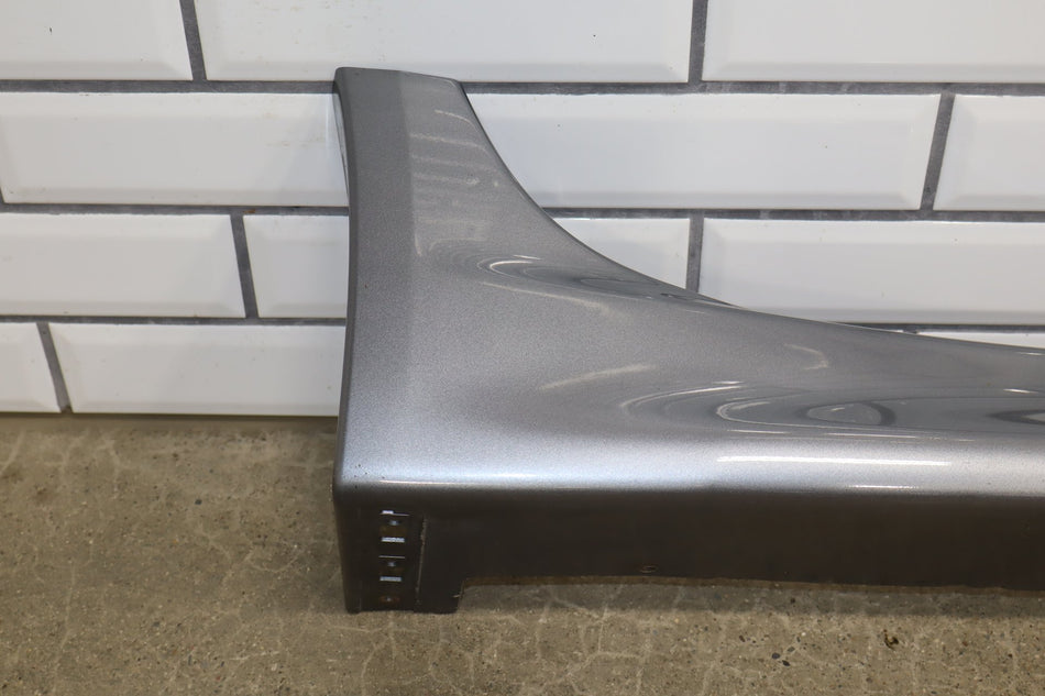08-15 Mitsubishi Lancer Evo X Right Side Skirt (Cracked Tabs)
