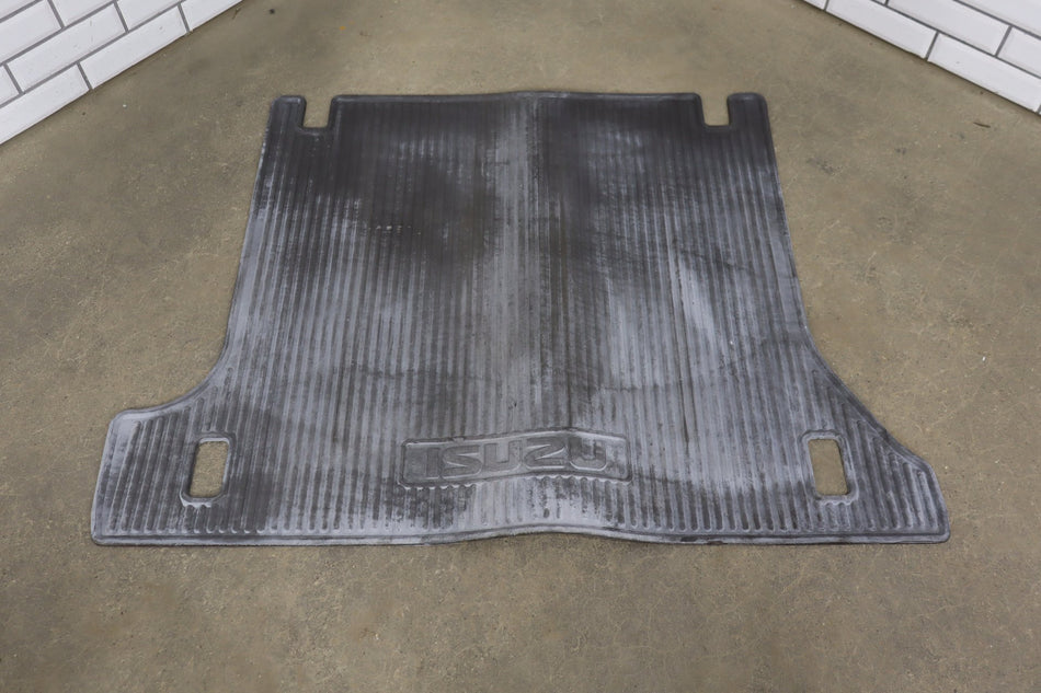 1999 Isuzu Trooper- Cargo Cover