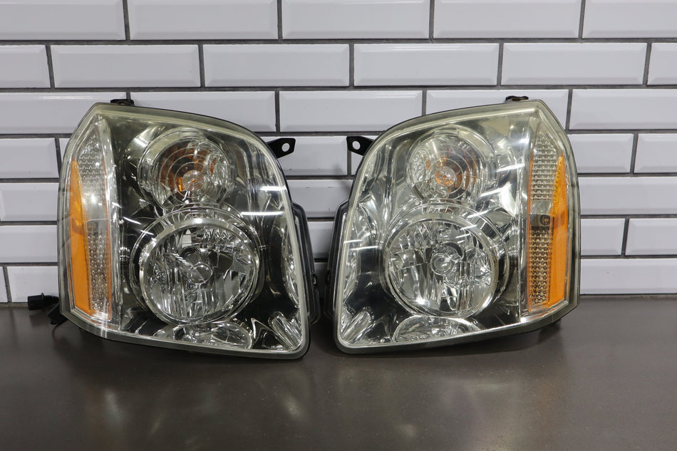2007-2014 GMC Yukon Headlamp Set Pair Left/Right Aftermarket Replacements