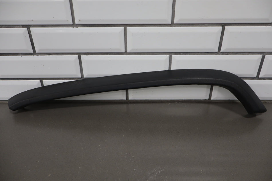 2006 Hummer H2 Right Front Wheel Arch Moulding Maroon 49