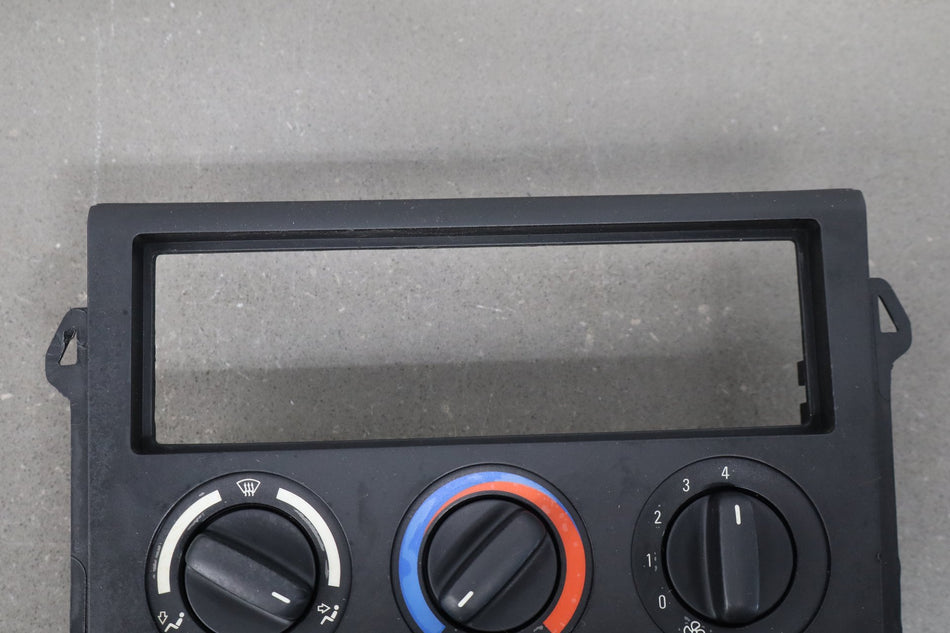 1996-2002 BMW Z3 Heater Controls W/ Radio Bezel OEM