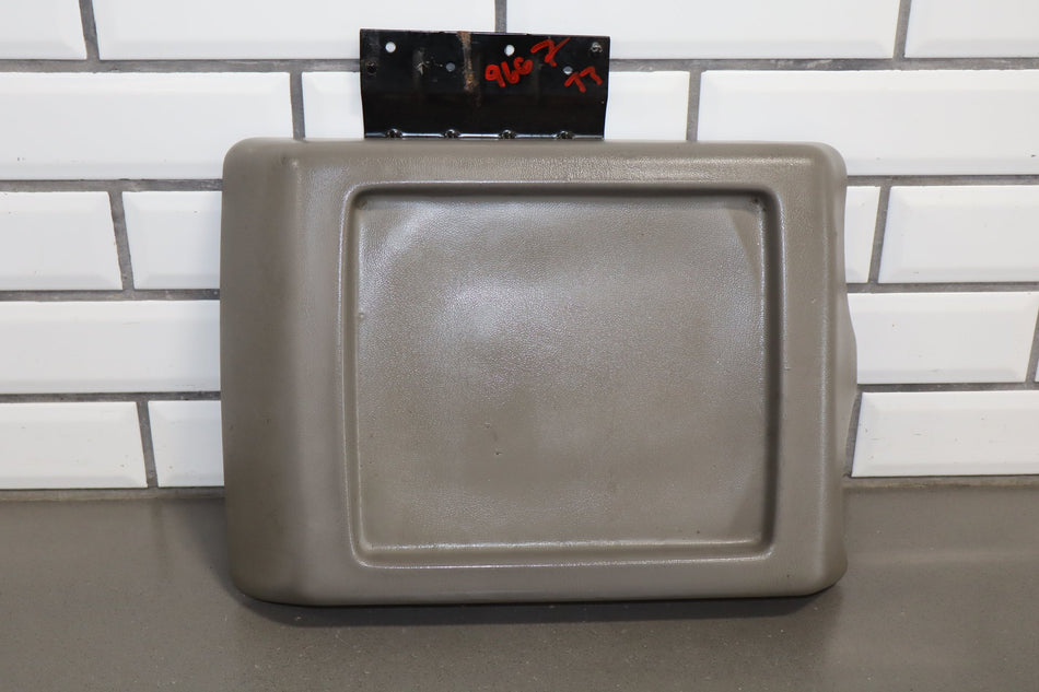 2005-2007 Hummer H2- Console Lid Wheat 89042128
