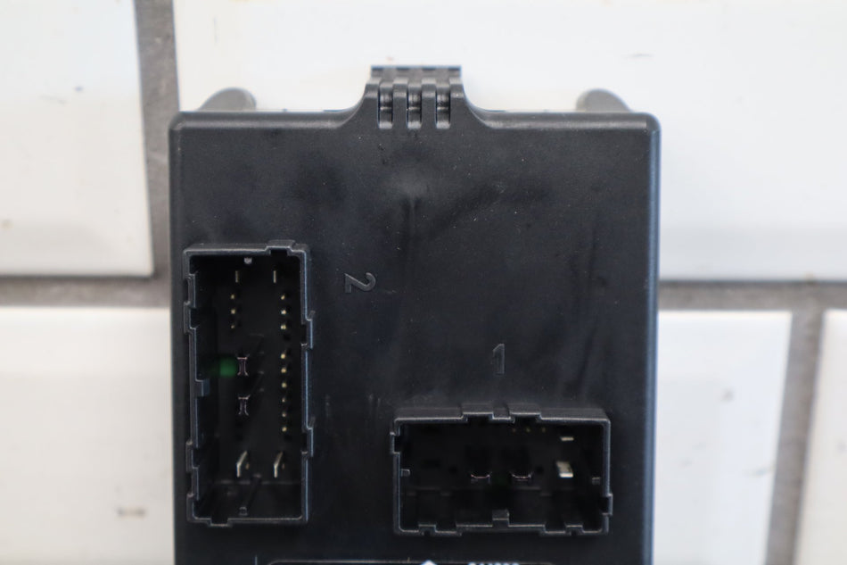 14-16 Jeep Grand Cherokee WK2 Tailgate Control Module