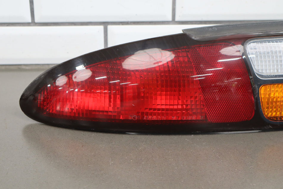 1997-2002 Chevrolet Camaro Left Tail Light 05977791 OEM