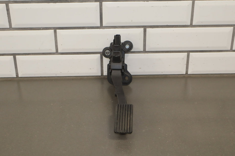 2012 Mitsubishi i-MiEV Accelerator Pedal OEM