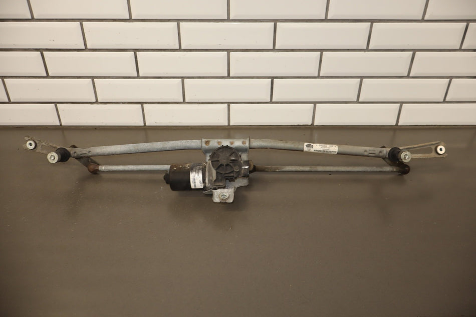 2008 Hummer H2- Wiper Motor