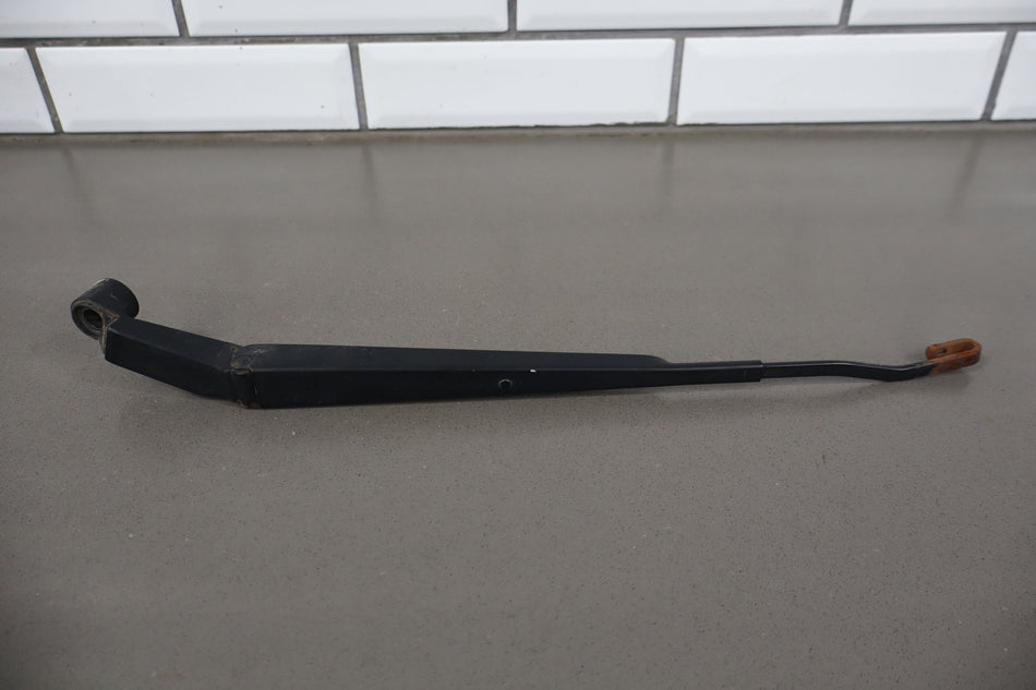 1991-1997 Toyota Land Cruiser Lexus LX450 Wiper Arm Pair