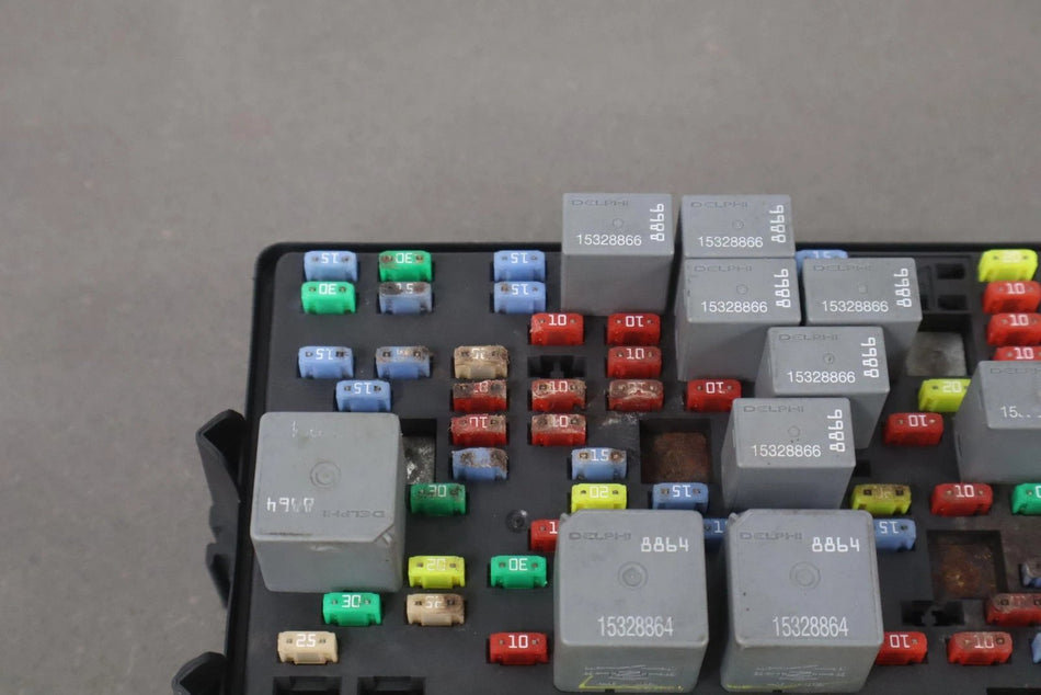 2007 Hummer H2- Engine Fuse Box