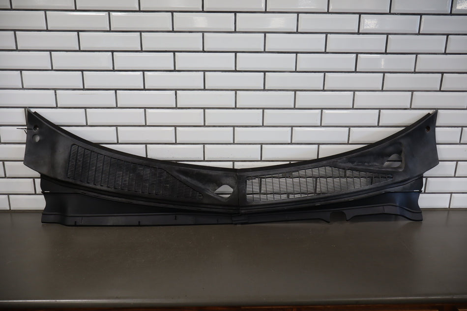 2008 Ford F-250 Super Duty Cowl Vent Panel OEM