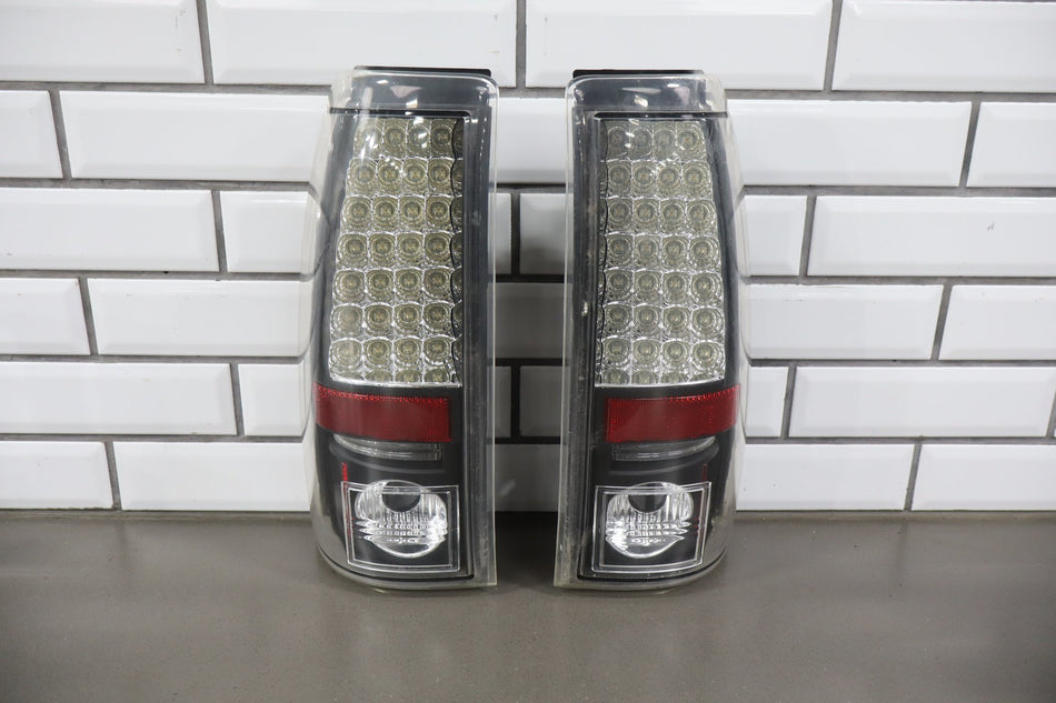 2006 Chevrolet Silverado 2500 GMT800- Taillight Set