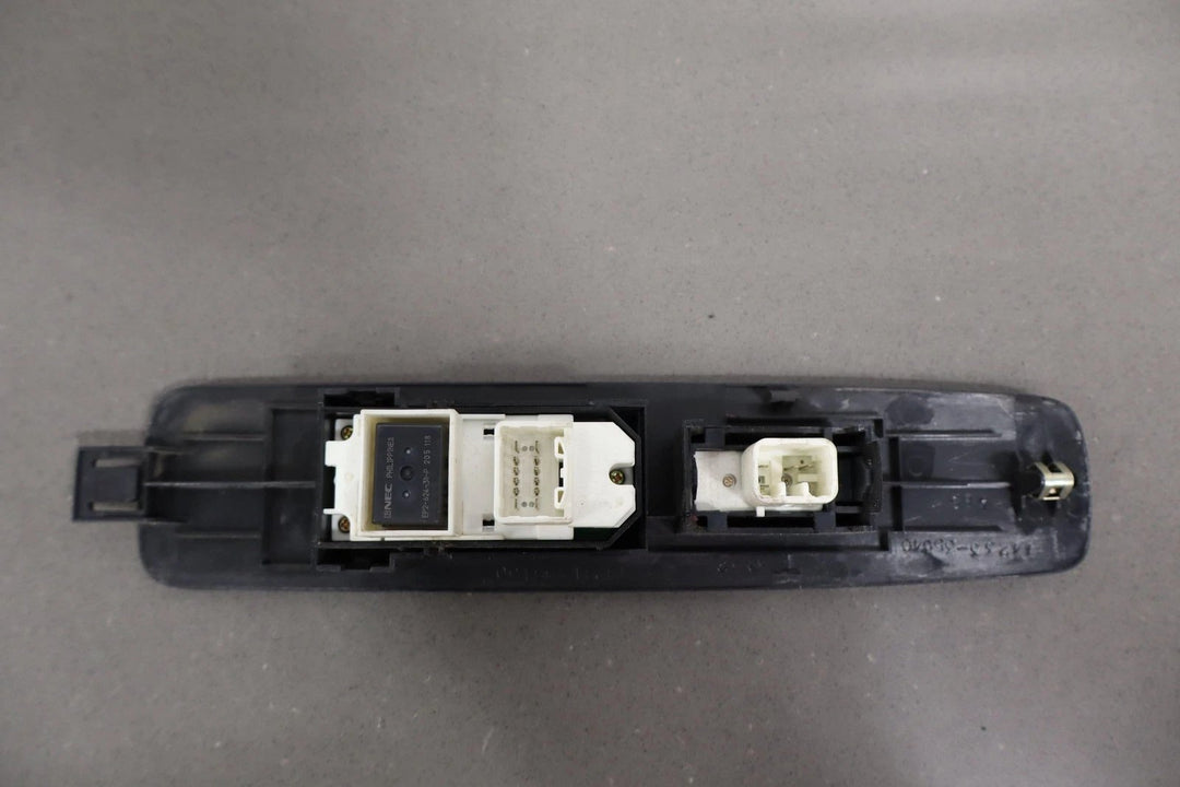https://dvyuexp86pxrj.cloudfront.net/afb4b39b-4871-415e-a25a-a49131a4a926/7BB1F044-4FAD-4238-BE5F-3252D23BB5EA/web_e6b60374-5ff0-42f7-a2a5-bb21236dd4b8.jpg