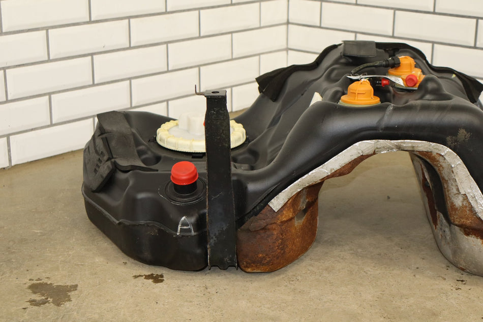 04-08 Mazda RX-8 (SE3P) Fuel Tank w/ Pump OEM