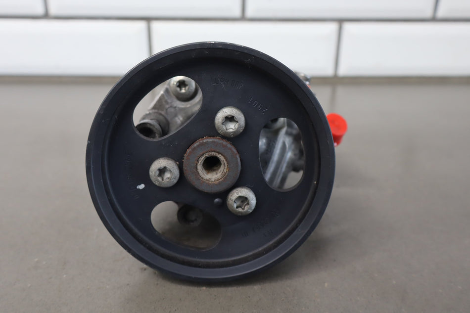 2011 Porsche Cayenne 958- Power Steering Pump