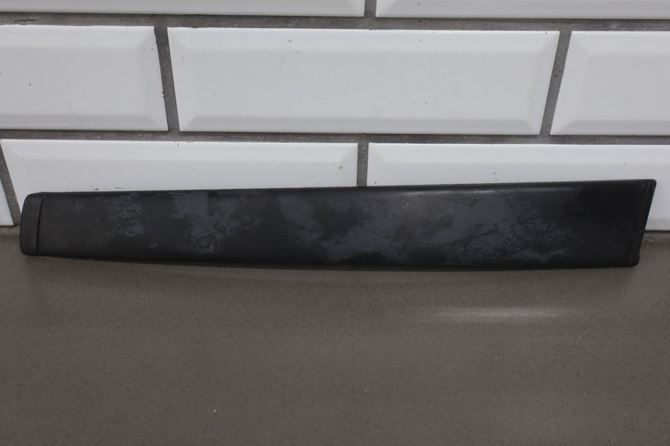 2004-2006 Pontiac GTO - Exterior Passenger Right B Pillar Trim