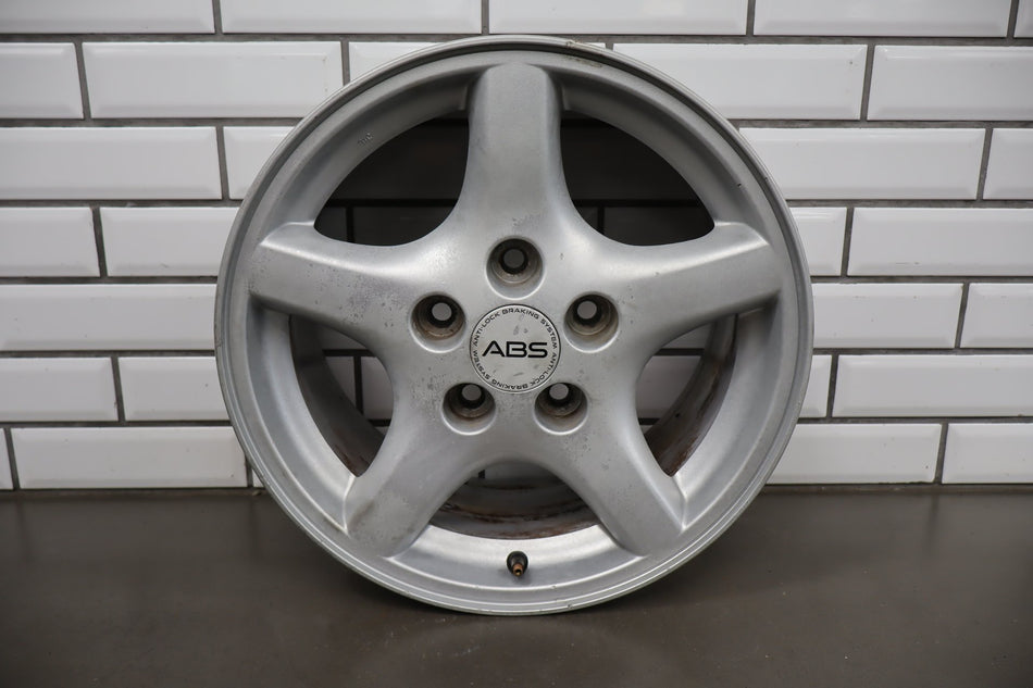 98-02 Pontiac Firebird 16x8 Alloy Wheel Silver 5 Spoke (1)