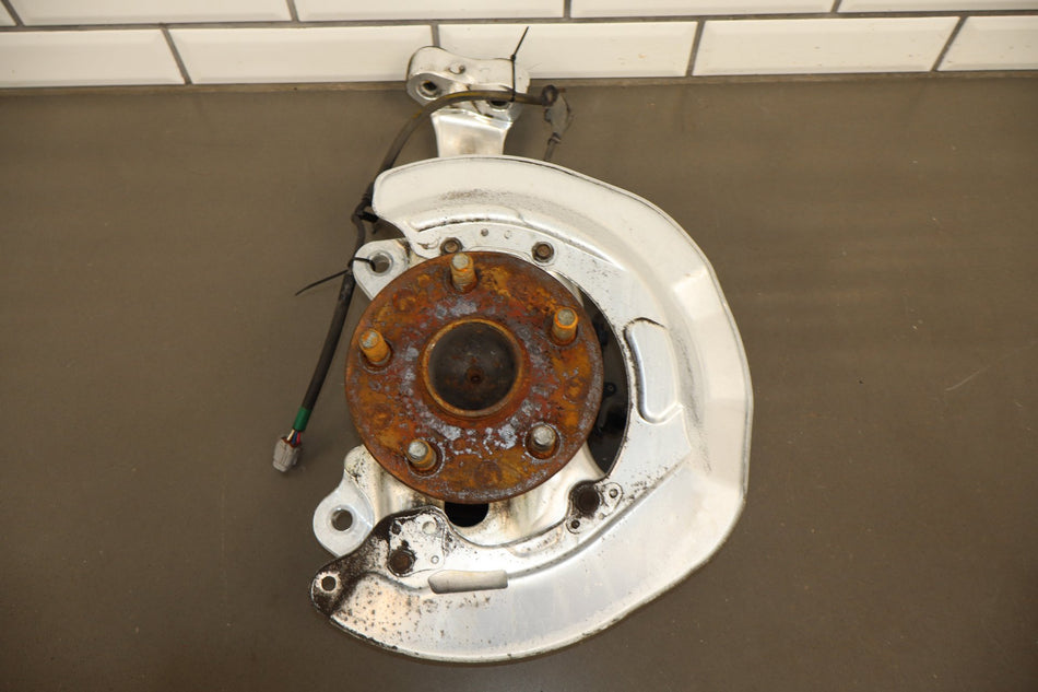 2007-17 Lexus LS460 Right RWD Front Spindle W/ Hub